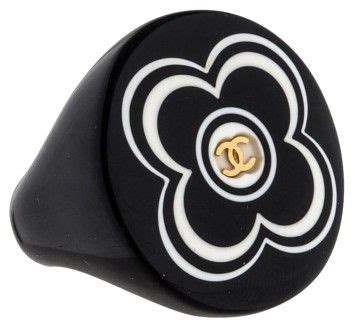 chanel not a flower ring|chanel interlocking ring.